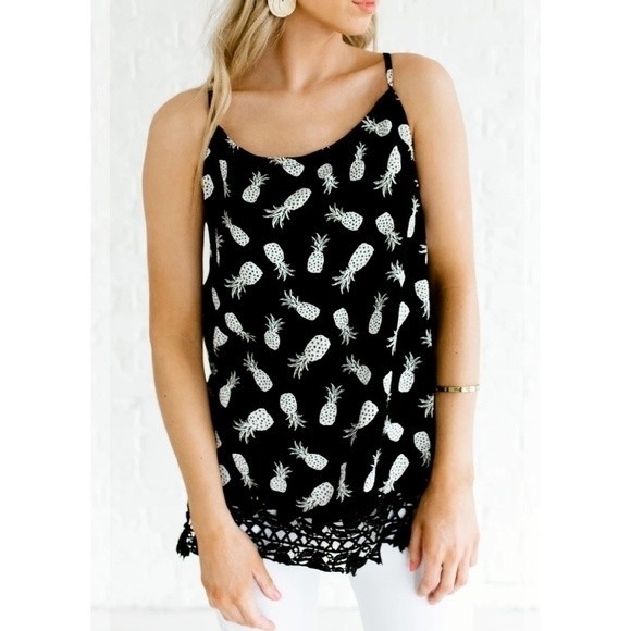 SUNNY + 74° Pineapple Lace Trim Top‎ - Picture 1 of 8
